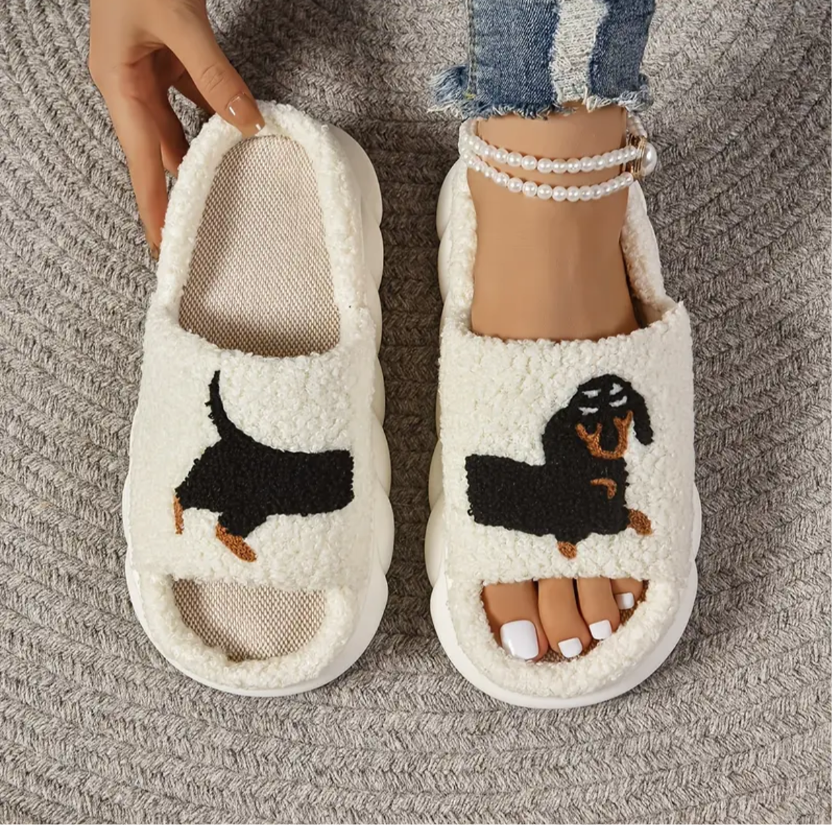 Sarah's Dach Slips
